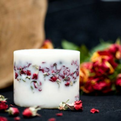 Mùi hương nến thơm phù hợp với mọi không gian